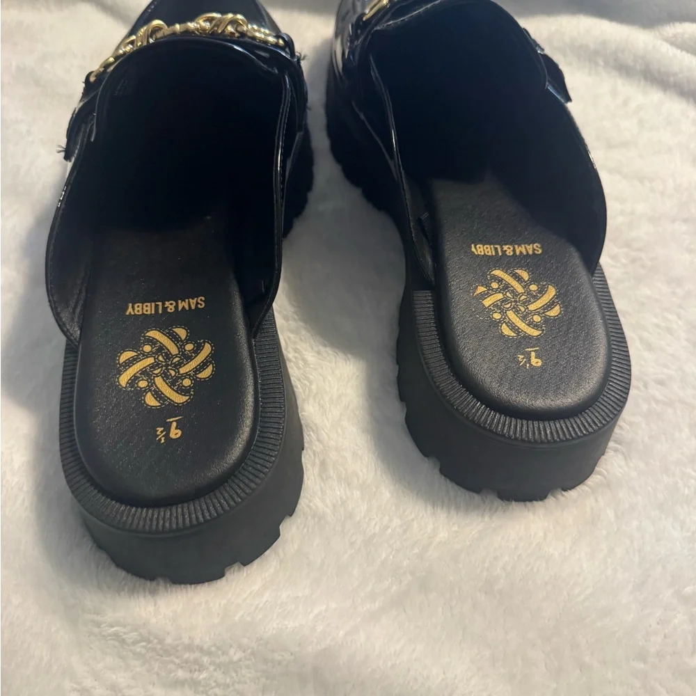 Sam & Libby Black Loafers with Gold Chain Detail - Picture 4 of 6
